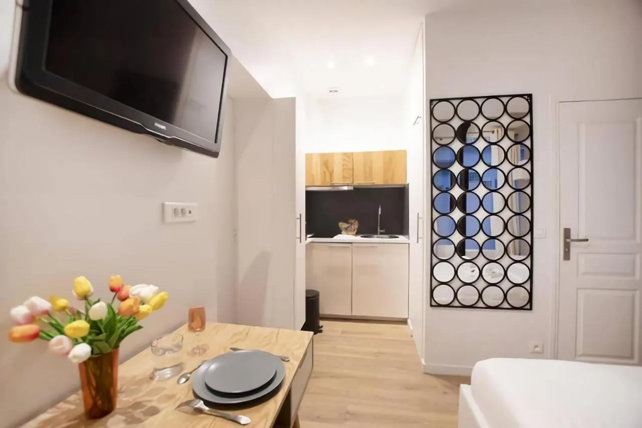Charmant Studio Au Coeur Des Batignolles Apartment Paris 0*,